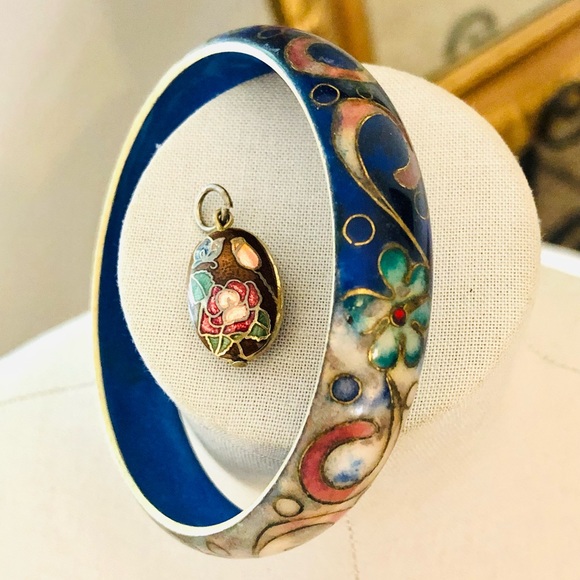 Vintage Unique Bracelet & Tiny Cloisonné Pendant - Picture 5 of 16
